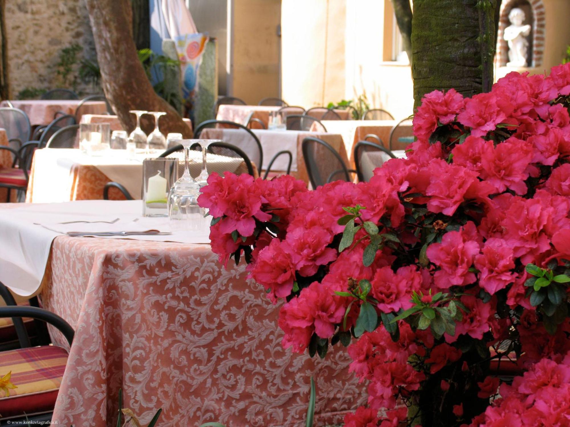 Hotel Antica Stallera Cannobio Exterior photo